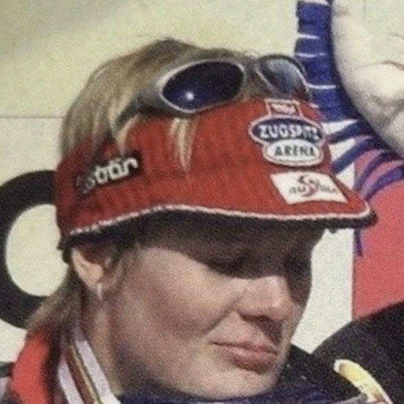 Eisbor Caps - Picture 7 of 7